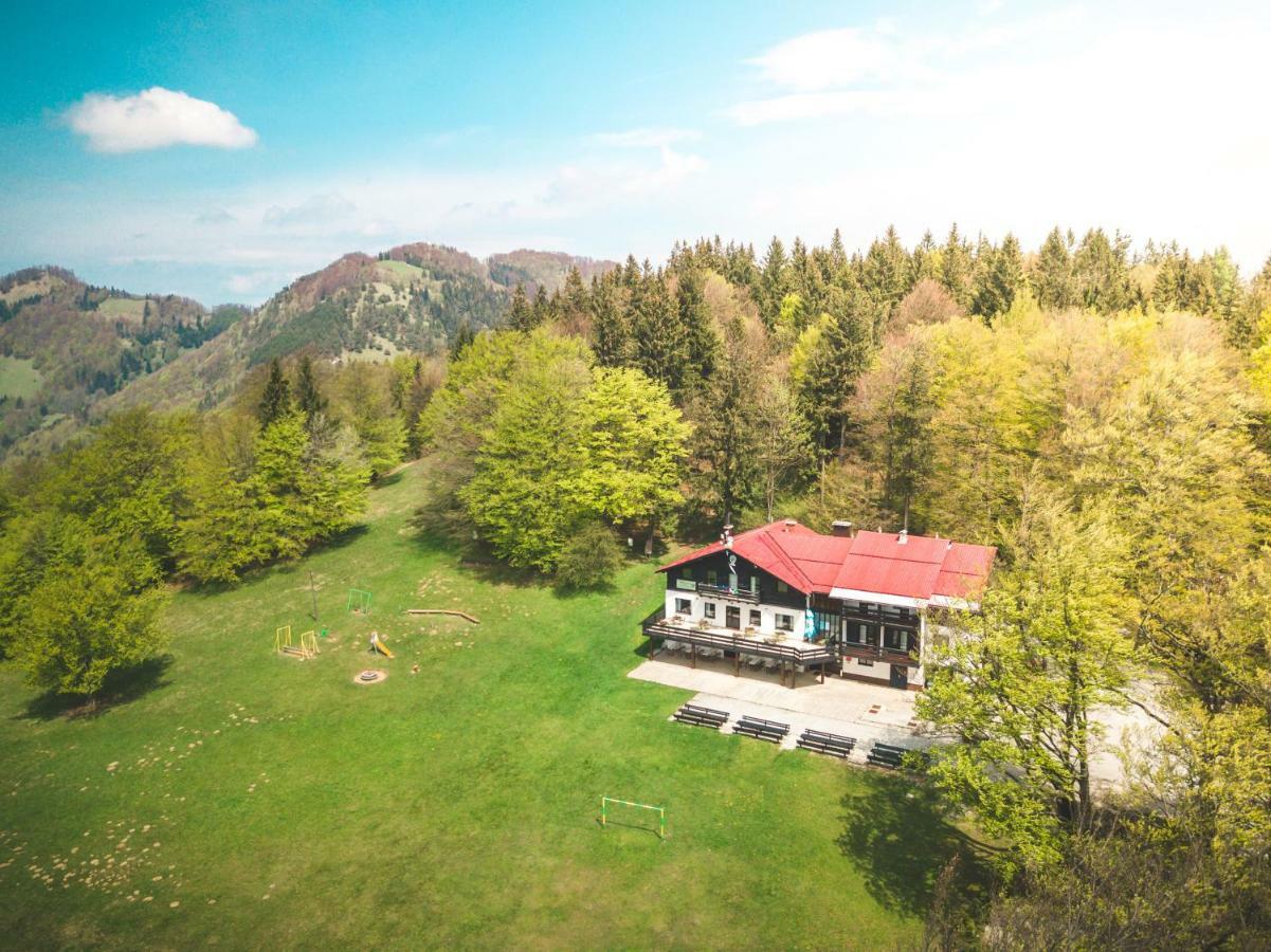 Planinski Dom Na Kalu Bed & Breakfast Dol pri Hrastniku Ngoại thất bức ảnh